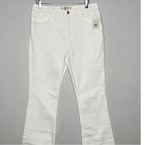 Free People  We the Free Carmen Hi waist optic white jeans.NWOT - Picture 6 of 7
